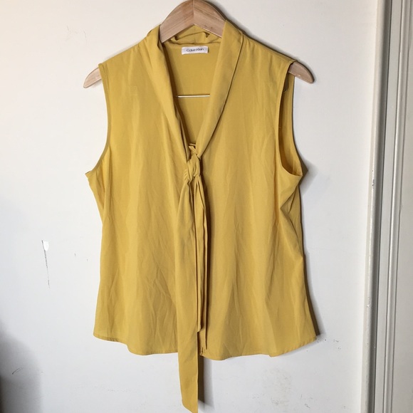 Calvin Klein Tops - Calvin Klein Sleeveless button up Blouse